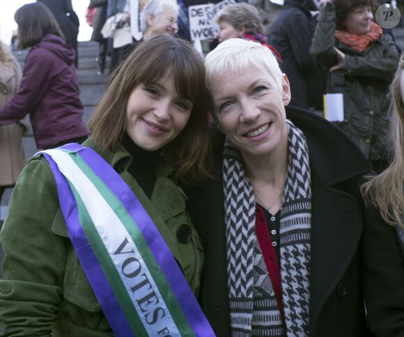 Gemma Arterton et Annie Lennox lors de la journée de la femme à Londres, le 8 mars 2015.