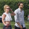 Britney Spears assiste au match de football de ses fils en compagnie de son petit ami Charlie Ebersol à Calabasas le 15 mars 2015.