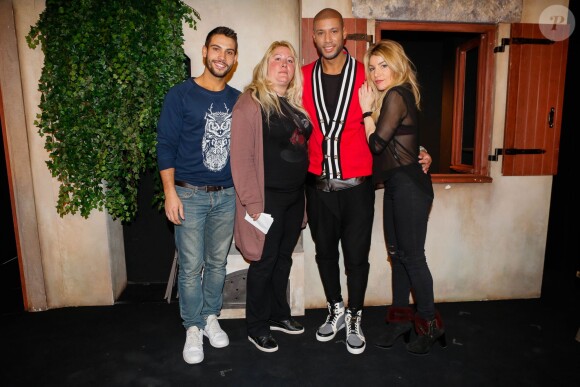 Exclusif - Kévin Miranda, Loana Petrucciani, Xavier Delarue, Lola Marois Bigard - à la générale de la pièce de théâtre "La famille est dans le pré" au théâtre Edgar à Paris le 16 mars 2015. 