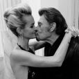Laeticia et Johnny Hallyday, passionnément amoureux au Bal de Soie Hermès au théâtre de l'Odéon à Paris, le 27 novembre 2014
