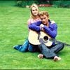 EXCLUSIF - Johnny Hallyday et sa femme Laeticia près de Paris, le 26 mai 2000. 