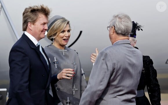 Le roi Willem-Alexander et la reine Maxima des Pays-Bas ont été accueillis le 17 mars 2015 sur le tarmac de l'aéroport international de Copenhague par la reine Margrethe II de Danemark, le prince Henrik, le prince Frederik et la princesse Mary, le prince Joachim et la princesse Marie, la princesse Benedikte et le prince Richard, pour leur visite officielle.
