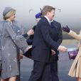 Le roi Willem-Alexander et la reine Maxima des Pays-Bas ont été accueillis le 17 mars 2015 sur le tarmac de l'aéroport international de Copenhague par la reine Margrethe II de Danemark, le prince Henrik, le prince Frederik et la princesse Mary, le prince Joachim et la princesse Marie, la princesse Benedikte et le prince Richard, pour leur visite officielle. 