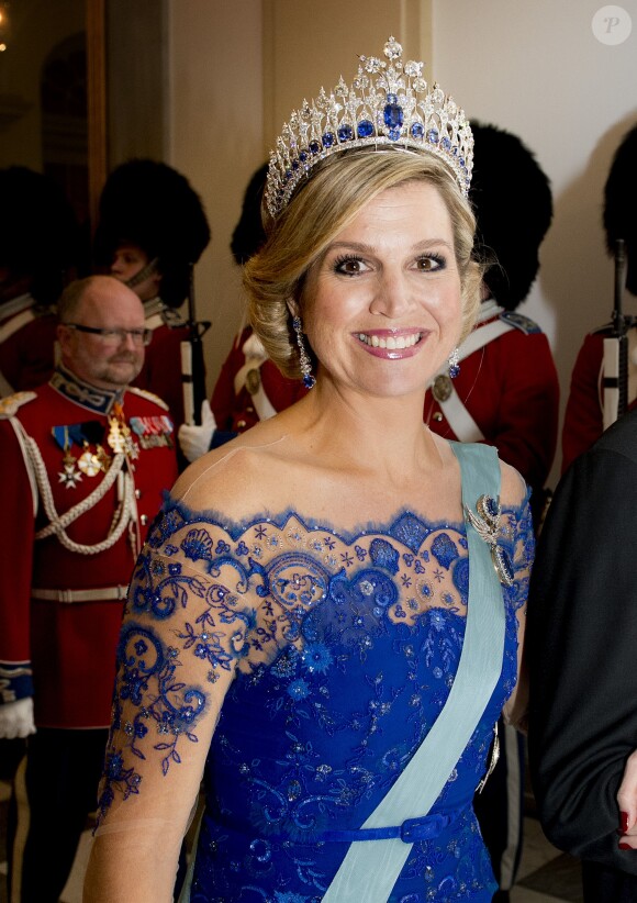 La reine Margrethe II de Danemark donnait le 17 mars 2015 au palais de Christiansborg un dîner en l'honneur de la visite officielle du roi Willem-Alexander et de la reine Maxima des Pays-Bas, auquel ont pris part le prince Frederik et la princesse Mary, le prince Joachim et la princesse Marie, ainsi que la princesse Benedikte et le prince Richard.