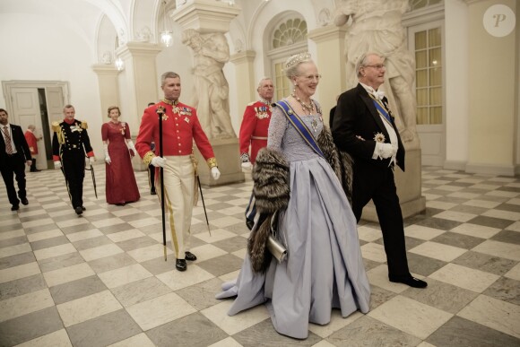 La reine Margrethe II de Danemark donnait le 17 mars 2015 au palais de Christiansborg un dîner en l'honneur de la visite officielle du roi Willem-Alexander et de la reine Maxima des Pays-Bas, auquel ont pris part le prince Frederik et la princesse Mary, le prince Joachim et la princesse Marie, ainsi que la princesse Benedikte et le prince Richard.