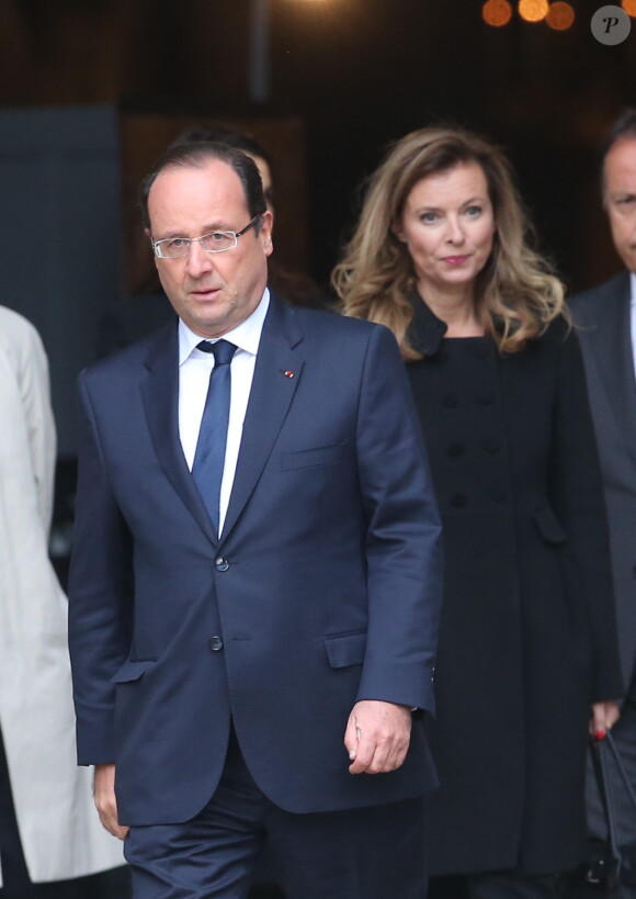 Valerie Trierweiler, Francois Hollande - Sortie des obsèques de Patrice Chereau en l'eglise Saint-Sulpice à Paris. Le 16 octobre 2013
