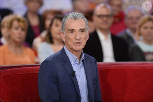 Michel Robert participe à l'enregistrement de l'émission Vivement Dimanche à Paris, le 18 mars 2015 (diffusion le dimanche 22 mars).