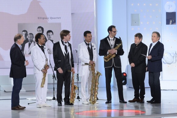 Quatuor Ellipsos, Michel Drucker, Chevallier et Laspalès participent à l'enregistrement de l'émission Vivement Dimanche à Paris, le 18 mars 2015 (diffusion le dimanche 22 mars).