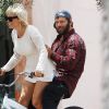 Pamela Anderson fait du vélo avec son mari Rick Salomon à Malibu, le 8 juin 2014.