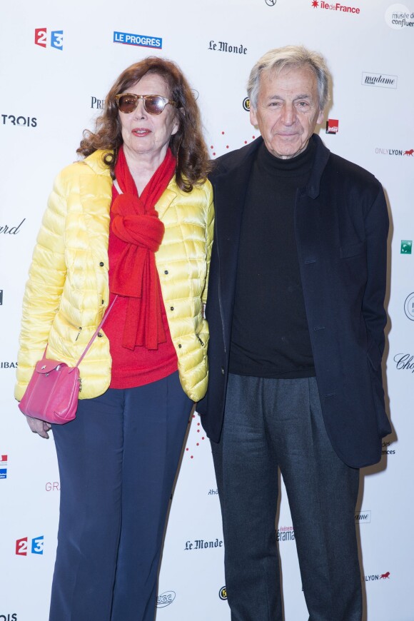 Constantin Costa-Gavras et sa femme Michelle de Broca - Inauguration de l'exposition "Lumière! Le cinéma inventé!" au Grand Palais à Paris, le 26 mars 2015.