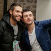 Exclusif - Moment selfie pour Kévin Miranda et Anthony Joubert - Cocktail suite à la générale de la pièce "Revenir un jour (remix)" aux Feux de la rampe à Paris le 26 mars 2015.