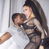 Nicki Minaj, d'humeur coquine avec son compagnon Meek Mill dans les coulisses du Zénith de Paris. Photo publiée le 27 mars 2015.