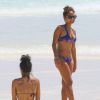 Exclusif - Christina Milian et ses amis se baignent sur une plage de Cancún, le 18 mars 2015.