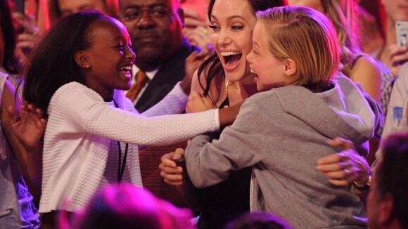 Angelina Jolie-1ère apparition depuis l'opération : Irrésistible avec ses filles