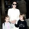 Angelina Jolie et ses jumeaux Knox et Vivienne à Los Angeles le 11 février 2015
