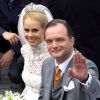 Le prince Alexander de Schaumburg-Lippe et son épouse Nadja-Anna lors de leur mariage à Bückeburg, en Allemagne, le 30 juin 2007. Le couple a annoncé sa séparation en mars 2015.