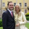 Le prince Alexander de Schaumburg-Lippe et sa compagne Nadja-Anna lors de leur mariage civil à Bückeburg, en Allemagne, le 28 juin 2007. Le couple a annoncé sa séparation en mars 2015.