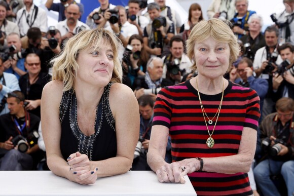 Valeria Bruni Tedeschi et sa mère Marisa - Photocall du film "Un château en Italie" au Festival de Cannes, le 21 mai 2013.
