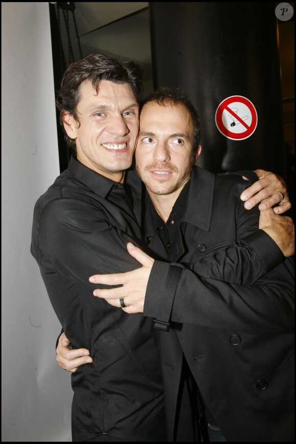 Marc Lavoine et Calogero, lors du concert Les duos de Marc, à l'Olympia, le 18 octobre 2007 à Paris