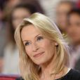  Estelle Lef&eacute;bure en promotion pour son livre  Mes secrets du bonheur  - Enregistrement de l'&eacute;mission  Vivement Dimanche  &agrave; Paris, le 1er avril 2015. Emission diffus&eacute;e le 5 avril 2015. 