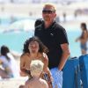 Boris Becker, sa femme Lilly Becker et leur fils Amadeus profitent d'une journée à la plage à Miami, le 3 avril 2015.