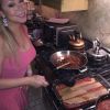 Mariah Carey cuisine des lasagnes sans gluten pour Pâques, le 5 avril 2015