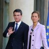 Manuel Valls et sa femme Anne Gravoin - Dîner d'Etat au Palais de l'Elysée en l'honneur du président tunisien Beji Caïd Essebsi à Paris le 7 avril 2015.