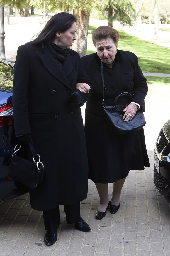 La princesse Margarita de Bourbon-Parme le 8 avril 2015 au cimetière San Isidro à Madrid, lors des obsèques du prince Kardam de Bulgarie, décédé à 52 ans la veille, six ans après un accident de la route dont il ne s'était jamais remis.