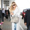 Khloé Kardashian arrive à l'aéroport LAX à Los Angeles. Le 7 avril 2015.