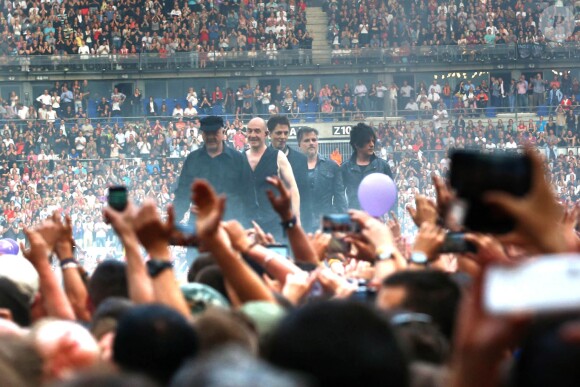 Indochine en concert au Stade France à Paris le 27 juin 2014.