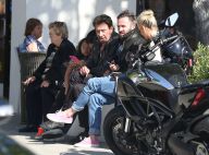 Johnny Hallyday, Laeticia et leurs filles : Virée shopping et baignade à Malibu