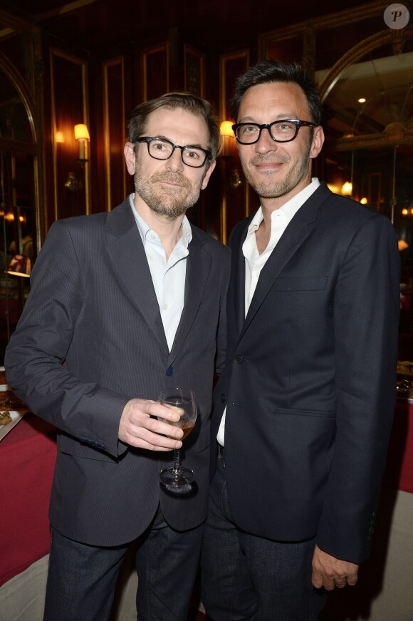 Matthieu Delaporte et Alexandre de la Patelliere - 200e de la pièce "Un dîner d'adieu" au théâtre Édouard VII à Paris le 14 avril 2015.