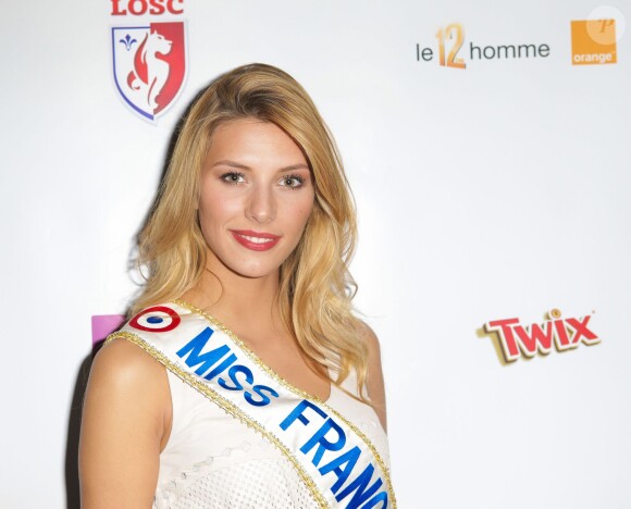 Camille Cerf, Miss France 2015 - 4ème édition de "Une Nuit à Makala" Fondation Rio Mavuba pour les orphelins de Makala au Zénith de Lille le 13 avril 2015. 