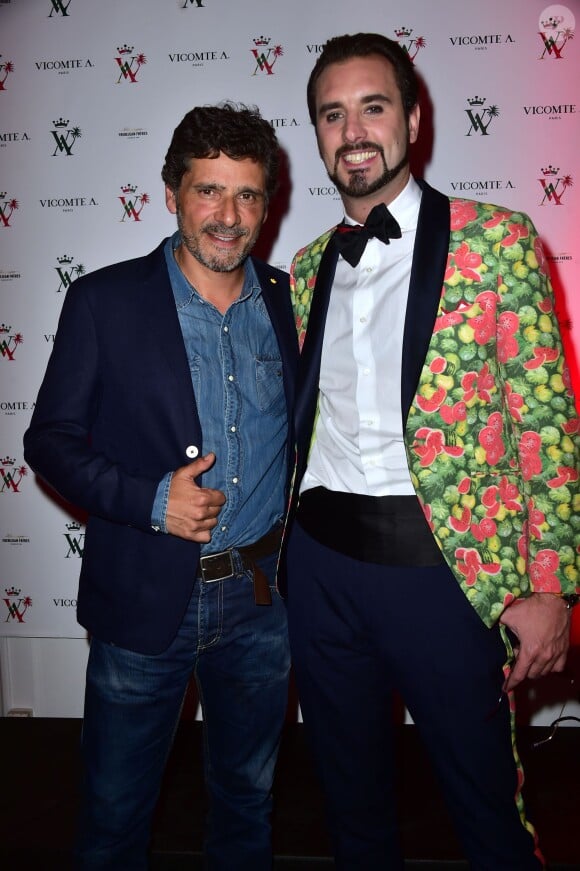 Pascal Elbé et Arthur de Soultrait (fondateur de la marque Vicomte A.) - Soirée des 10 ans de la marque Vicomte A. à Paris le 10 avril 2015