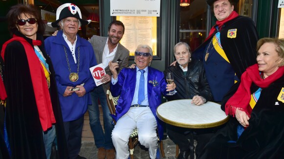 Bernard Montiel et Michou lèvent leur verre pour fêter Radio Montmartre