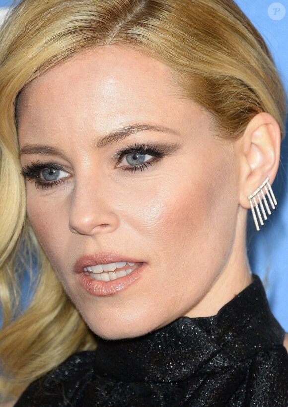 Elizabeth Banks - Avant-première du film Pitch Perfect 2 au cinéma UGC Bercy à Paris, le 28 avril 2015.