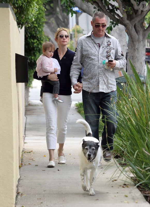 Kelly Rutherford avec sa fille et son nouveau compagnon, le 18 mai 2010 en Californie