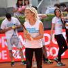 Elsa Pataky joue au tennis lors d'une journée caritative au Masters de Madrid, le 1er mai 2015