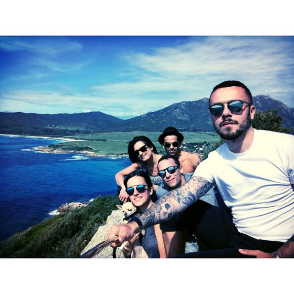 Johann Jacotey (frère d'Alizée), Alizée, Grégoire Lyonnet, Christophe et Coralie Licata réunis en Corse samedi 2 mai 2015.