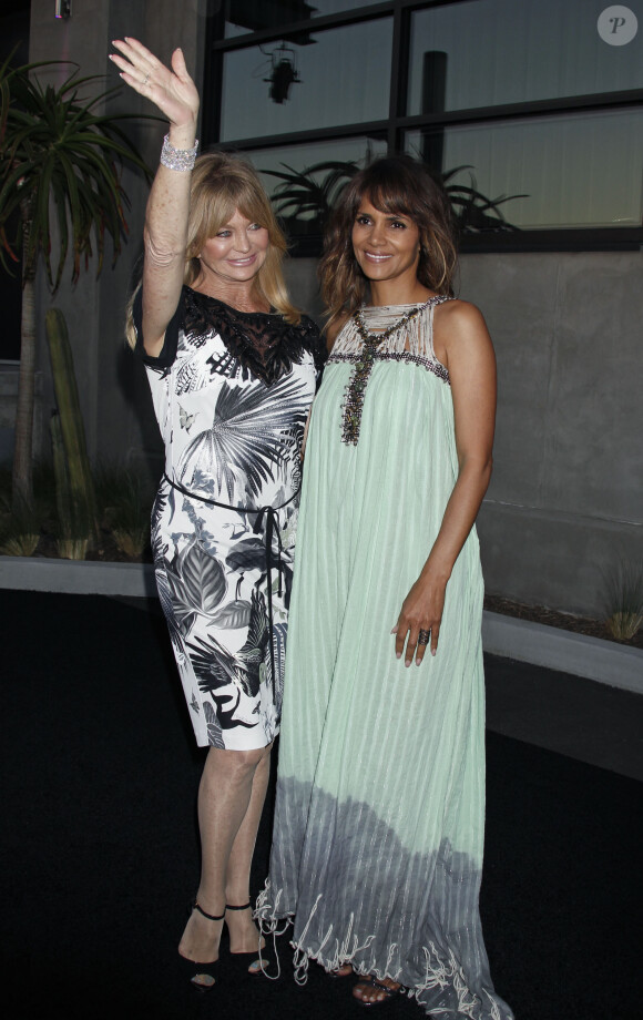 Goldie Hawn, Halle Berry à la soirée "The Mattel Children's Hospital UCLA Kaleidoscope Award" à Culver City, le 2 mai 2015.