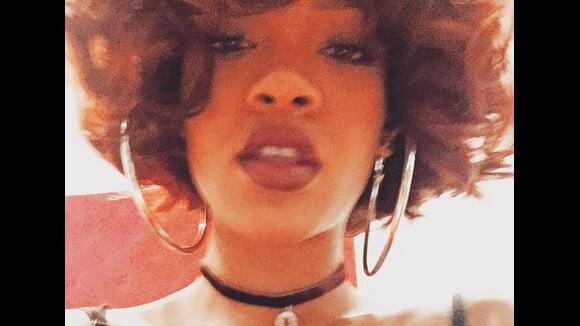 Rihanna à New York : Une nouvelle coupe façon Whitney Houston !