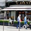Tamara Ecclestone quitte le restaurant L'Avenue, dans le 8e arrondissement. Paris, le 4 mai 2015.