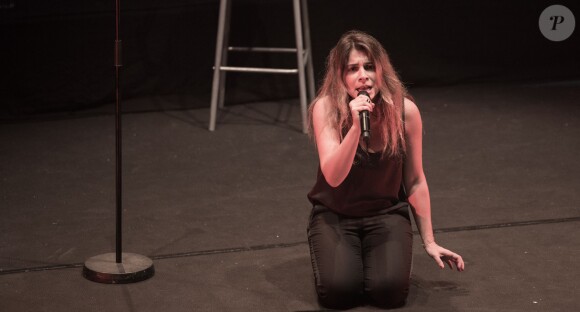 Julie Zenatti en concert à Lille le 27 mars 2015.