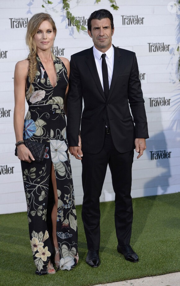 Helen Svedin et Luis Figo lors des Condé Nast Traveler Awards à la fondation Giner de lors rios à Madrid, le 7 mai 2015