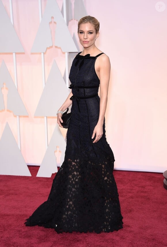 Sienna Miller lors des Oscars 2015