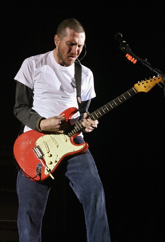 John Frusciante avec les Red Hot Chilli Peppers à Londres, le 22 novembre 2006.