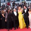 Margaret Sixel, George Miller, Charlize Theron, Nicholas Hoult, Zoe Kravitz, Doug Mitchell, Courtney Eaton - Montée des marches du film "Mad Max : Fury Road" lors du 68e Festival International du Film de Cannes le 14 mai 2015.