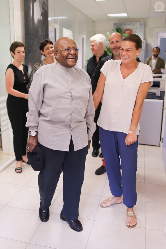 Exclusif - La princesse Stéphanie de Monaco reçoit l'archevêque sud-africain Desmond Tutu au siège de l'association Fight Aids Monaco à Monaco, le 6 juin 2014.