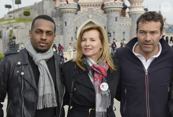 Colonel Reyel, Valérie Trierweiler et Marc-Emmanuel - Lancement de la campagne "Vacances d'été 2015" du Secours Populaire à Disneyland Paris. Le 16 mai 2015