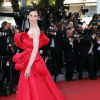 Erin O'Connor (robe Ralph & Russo) - Montée des marches du film "Carol" lors du 68e Festival International du Film de Cannes, le 17 mai 2015.